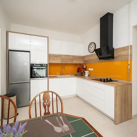 Design 2bdr - Main Street * سراييفو