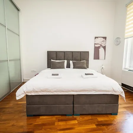 شقة Design 2bdr - Main Street *