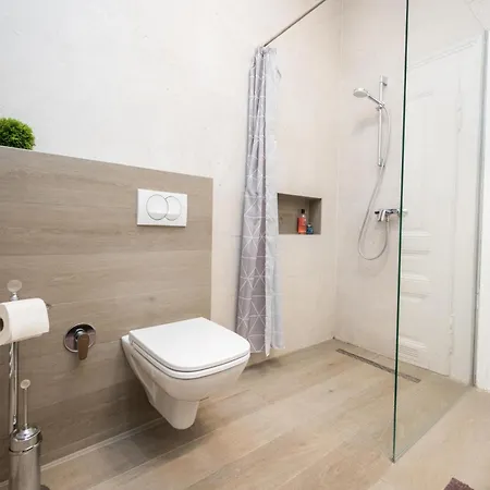 Design 2bdr - Main Street شقة *