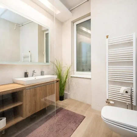 Design 2bdr - Main Street شقة