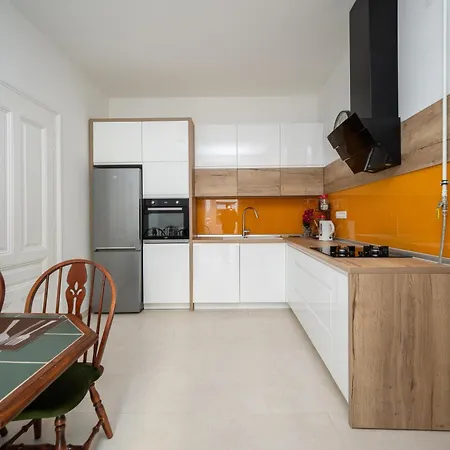 شقة Design 2bdr - Main Street *